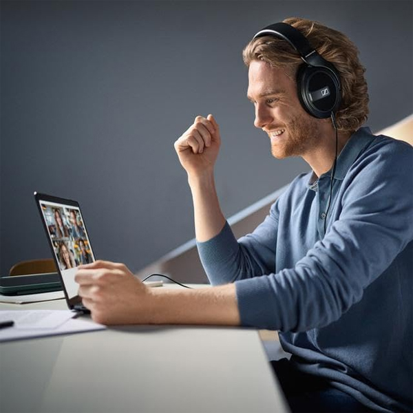 Sennheiser HD 569 Closed‑Back Audiophile Headphones
